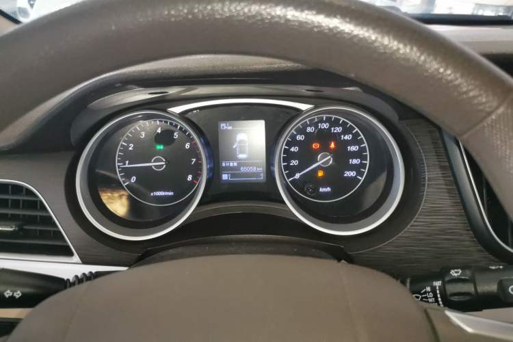 Used Baojun 730 2016 1.5L Manual Value Edition 7 Seats China V Emission Standard
