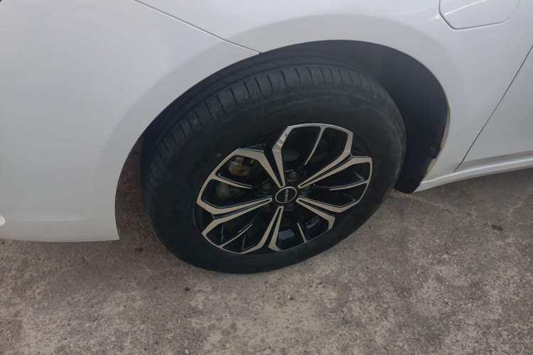 Used Roewe i6 MAX New Energy 2023 EV 420 Skyroof Special Edition