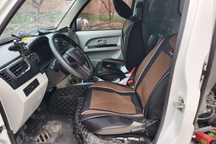 Used Jinbei Hiace X30 2024 1.5L Wealthy Van Model 2/5 Seats with Front-Mounted Air Conditioning Left Front Seat