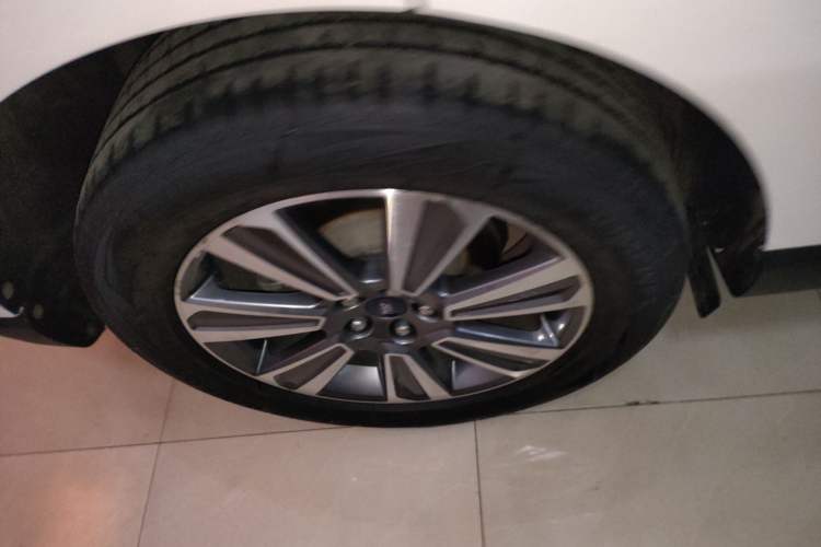 Used Ford Edge 2021 PLUS EcoBoost 245 Two-Wheel-Drive Platinum Edition 5 Seats
