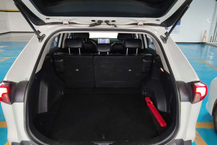 Used Toyota RAV4 2022 2.0L CVT Two-Wheel Drive Urban Edition Trunk