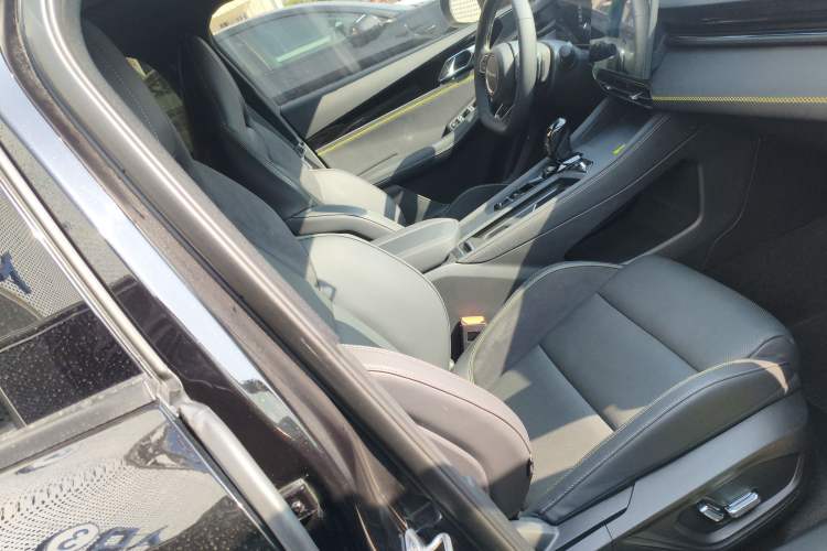 Used Lynk & Co 03 2023 1.5TD DCT JingPro
