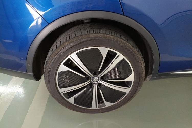 Used BYD Tang New Energy 2022 EV 635 km All-Wheel-Drive Flagship Model Exterior 5