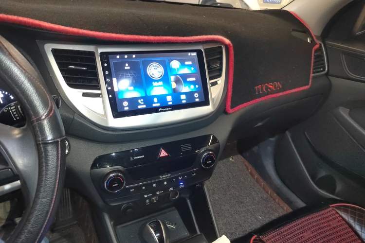 Used Hyundai Tucson 2015 1.6T Dual-Clutch Two-Wheel-Drive Smart Model
