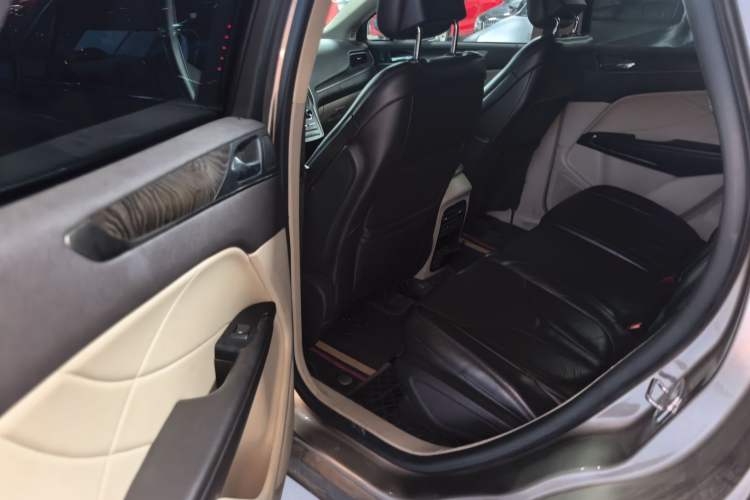 Used Lincoln MKC 2018 2.0T Two-Wheel Drive Luxury Edition