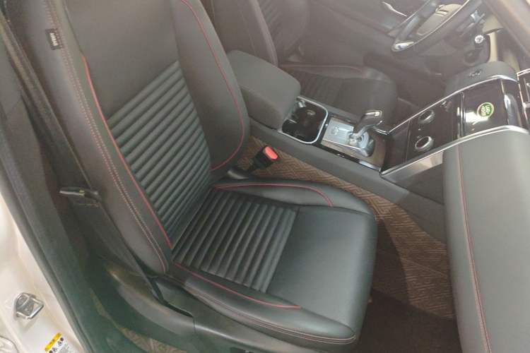 Used Land Rover Discovery Sport 2020 249 PS R-Dynamic Performance Edition