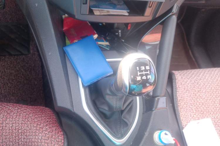 Used Dongfeng Aeolus AX7 2016 1.4T Manual Zhuyue Model Gear Lever