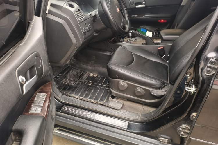 Used Roewe W5 2014 1.8T 2WD Automatic Tharu Special Edition
