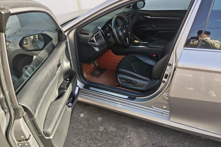 Used Toyota Camry 2021 2.0G Luxury Edition