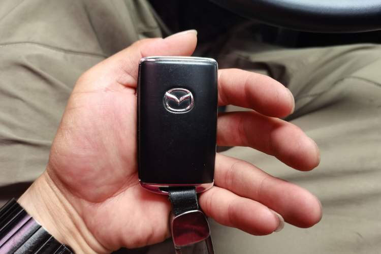 Used Mazda 3 Axela 2021 2.0L Automatic ZhiXuan Edition
