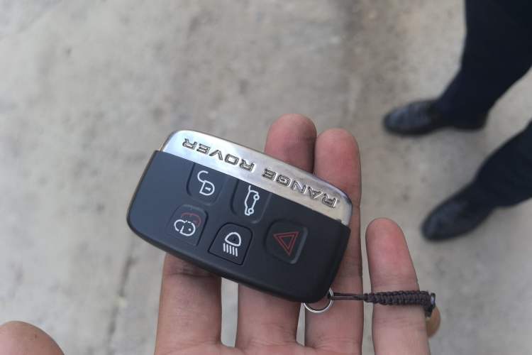 Used Land Rover Range Velar 2017 P250 S Vehicle Key