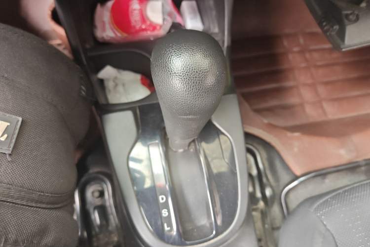 Used Honda Fit 2016 1.5L LXS CVT Comfort Sunroof Version Gear Lever