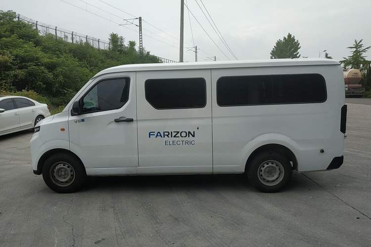 Used Farizon Xingxiang V 2024 Star Enjoy V6E Feature Edition Zhixin 46.08 kWh
