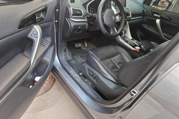 Used Mitsubishi Eclipse Cross 2019 1.5T CVT Two-Wheel Drive Dream Edition China VI Standard