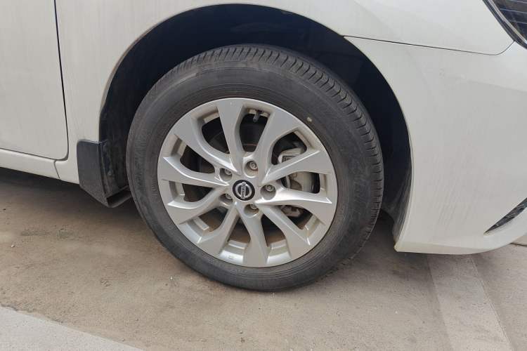 Used Nissan Sylphy 2024 Classic 1.6XL CVT Luxury Edition Right Front Wheel Hub