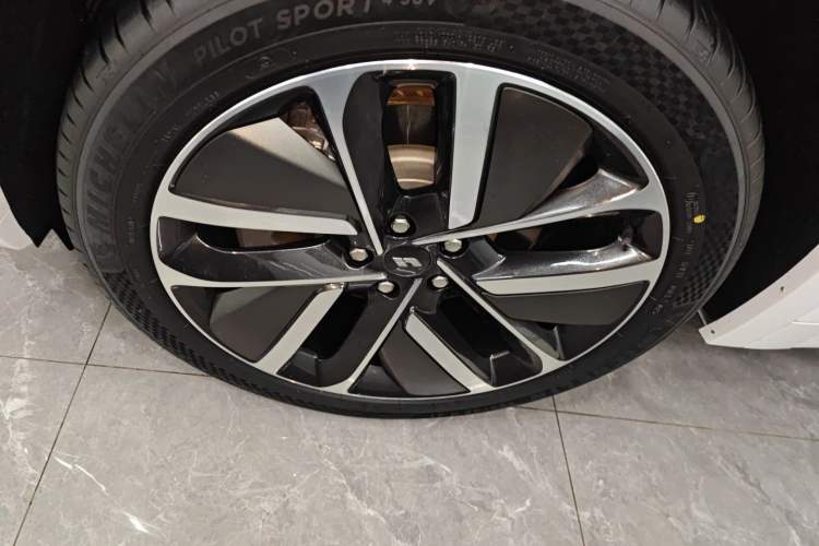 Used Li Auto L7 2023 Pro Model
