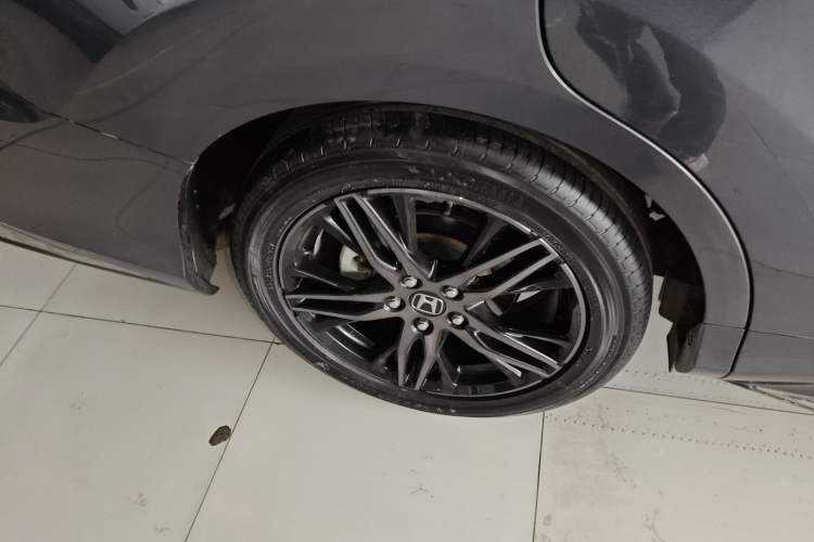 Used Honda Odyssey 2022 2.0L eHEV Sharp Supreme Edition Right Rear Wheel Hub