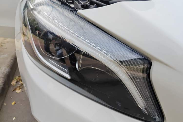 Used Mercedes-Benz A-Class 2016 A 200 Fashion Model
