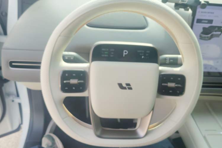 Used Li Auto i6 2025 Model Two-Wheel-Drive Standard Type