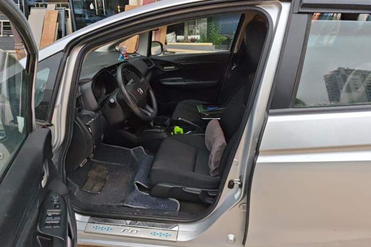 Used Honda Fit 2014 1.5L LX CVT Comfort Model Left Front Seat