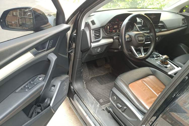 Used Audi Q5L 2020 Updated 40 TFSI Prestige Fashion Edition Driver Seat