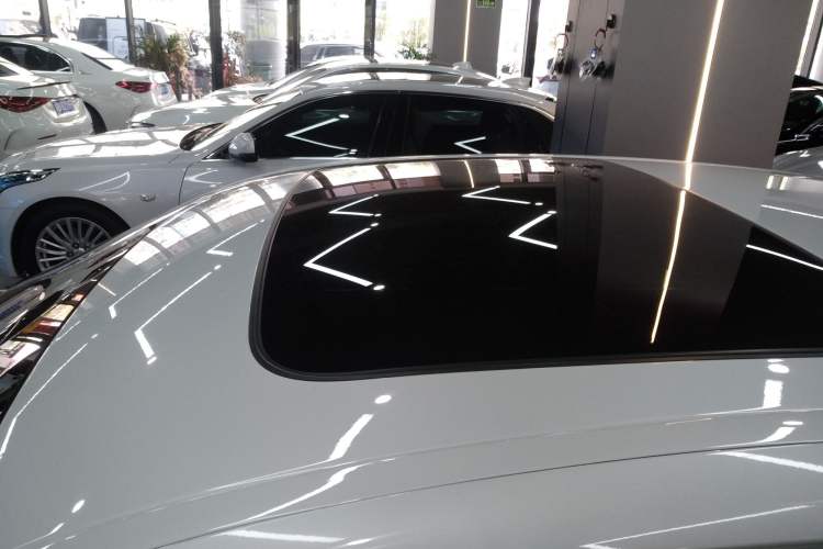 Used BMW 5 Series 2022 Restyled 525Li M Sport Package Roof