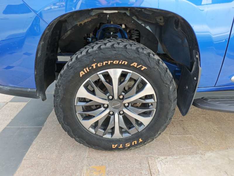 Used SAIC MAXUS T90 2021 2.0T Single-Turbo Automatic Two-Wheel Drive High-Ride Elite Version with Standard Box — 22