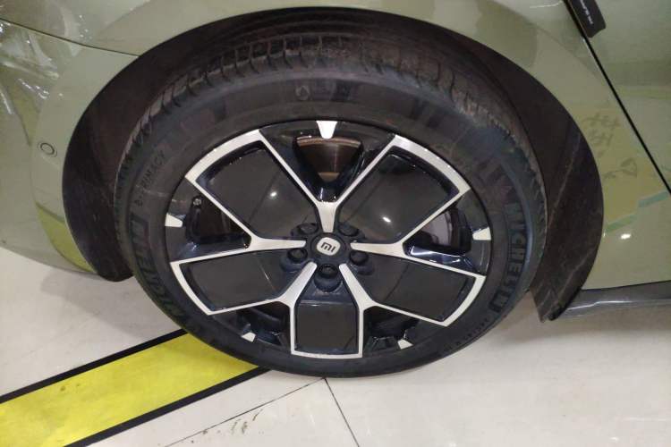 Used Xiaomi Auto SU7 2024 Rear-Drive Long-Range Intelligent Driving Version