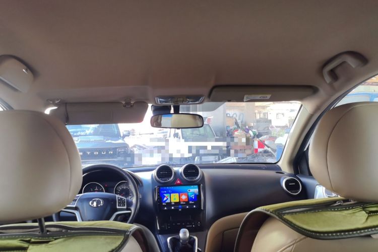 Used Haval H6 2011 Green Silence 2.0T Manual Two-Wheel Drive Urban Model