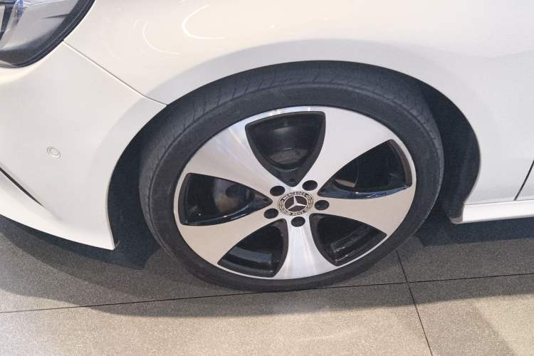 Used Mercedes-Benz A-Class 2018 A 200 Fashion Model