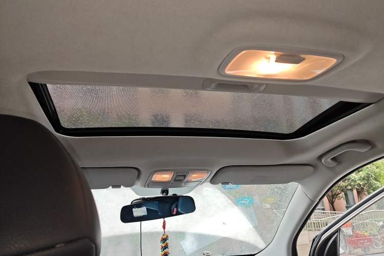 Used Hyundai ix35 2015 2.0L Automatic 2WD Smart Type China IV
