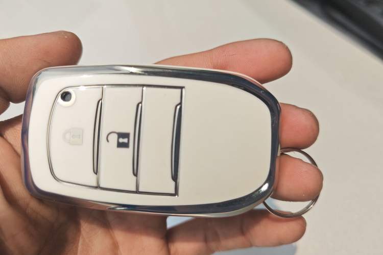 Used Toyota Highlander 2018 2.0T Four-Wheel Drive Luxury Version 7 Seats China VI Standard