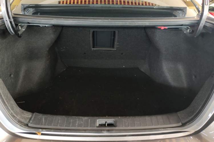 Used Nissan Sylphy 2024 Classic 1.6XL CVT Luxury Edition Trunk