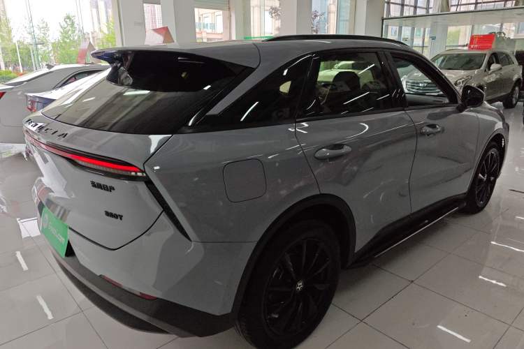 Used Venucia V 2021 260T Top-Tier Version Rear Right 45 Deg