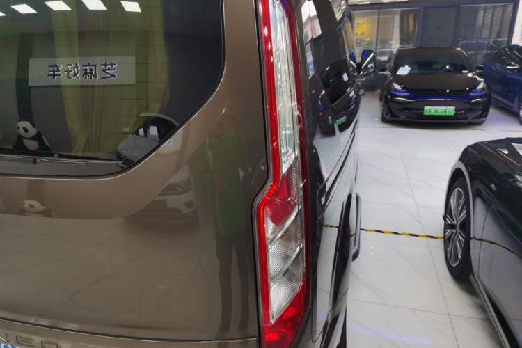 Used Ford Tourneo Custom 2017 2.0T Automatic Elite Edition
