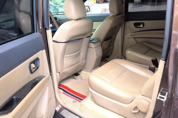 Used Wuling Hongguang 2014 1.5L S Comfort Model

