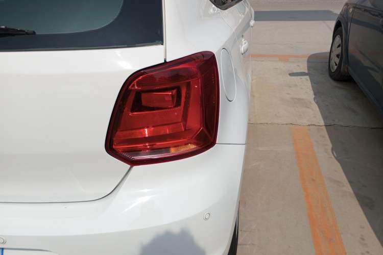 Used Volkswagen Polo 2016 1.4L Automatic Trendy Model Exterior 3