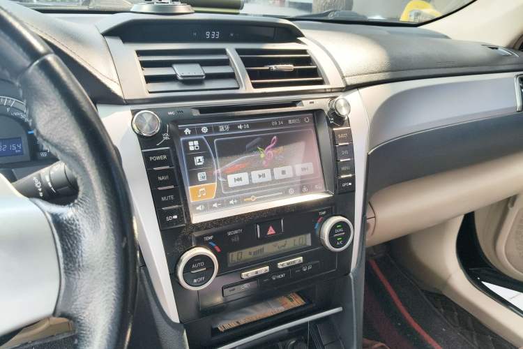 Used Toyota Camry 2012 Junrui 2.0S Radiant Edition Audio And AC Panel