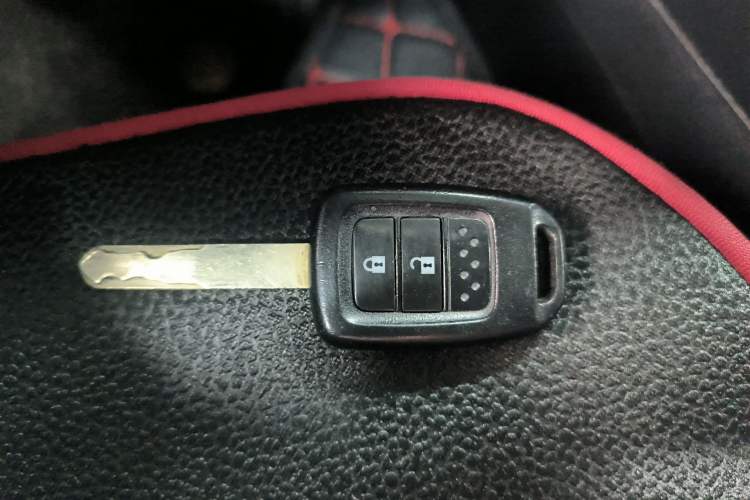 Used Honda Fit 2018 1.5L CVT Comfort Version Vehicle Key