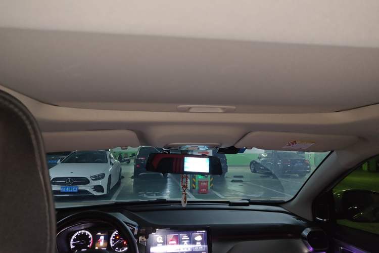 Used Geely Auto Coolray 2020 Facelift 240T DCT Hunter
