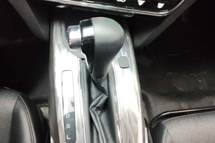 Used Honda XR-V 2020 220TURBO CVT Luxury Edition Gear Lever