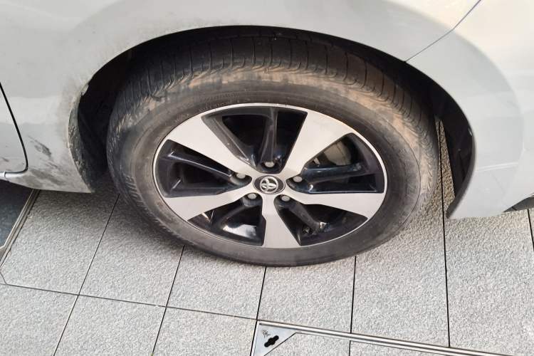 Used Toyota Levin Hybrid E+ 2019 1.8L PH GS E-CVT Elite Edition
