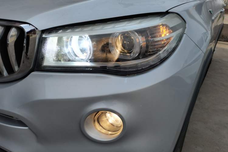 Used SWM X7 2016 1.8L Manual Luxury Edition 7 Seats
