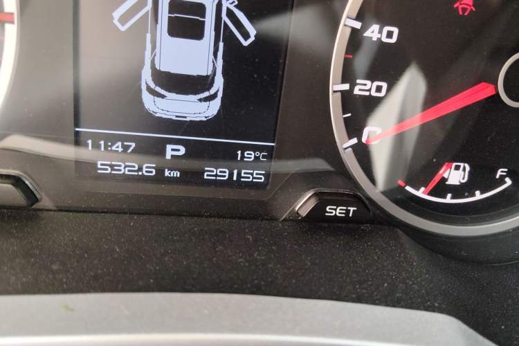 Used Geely Auto Emgrand X7 Sport 2020 1.8TD DCT Two-Wheel Drive Zhiya Model Odometer Close Up