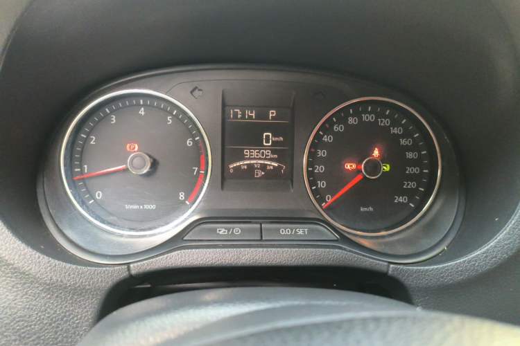 Used Volkswagen Polo 2014 1.6L Automatic Comfort Edition