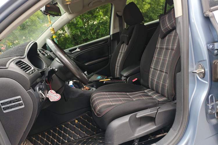 Used Volkswagen Golf 2012 1.4 TSI Automatic Comfort Edition Left Front Seat