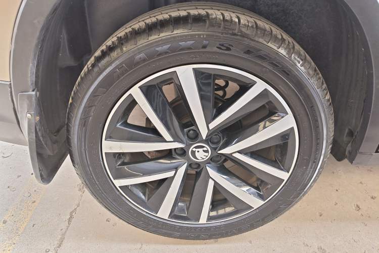 Used Skoda Kamiq 2020 1.5L Automatic Comfort Edition Exterior 5