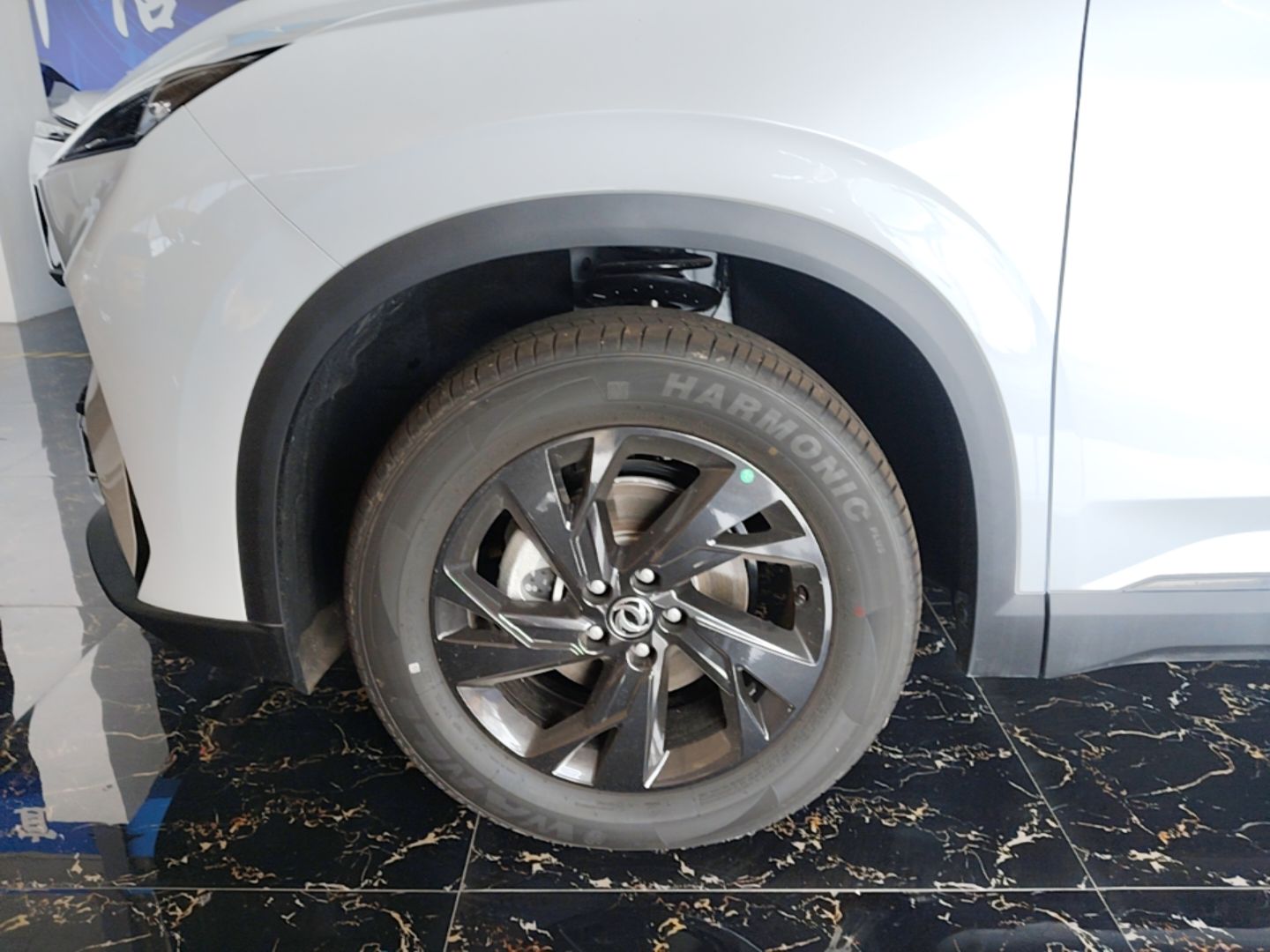 Dongfeng Aeolus SKY EV01 2025 530 km AIR Elite Edition — снимка 10