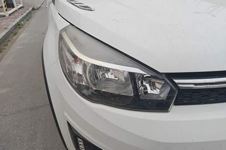 Used Great Wall M4 2014 1.5L Manual Comfort Model Right Front Headlight