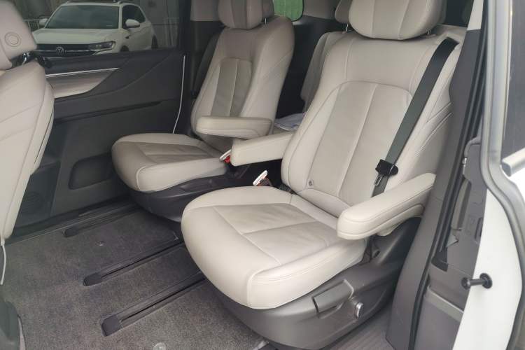 Used Buick GL8 2025 Lu Zun Smart Enjoyment Edition